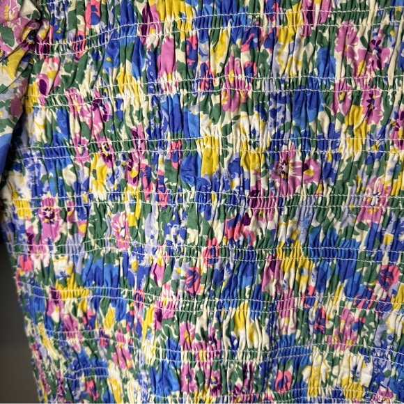 En Saison Smocked Floral Top - Picture 5 of 10